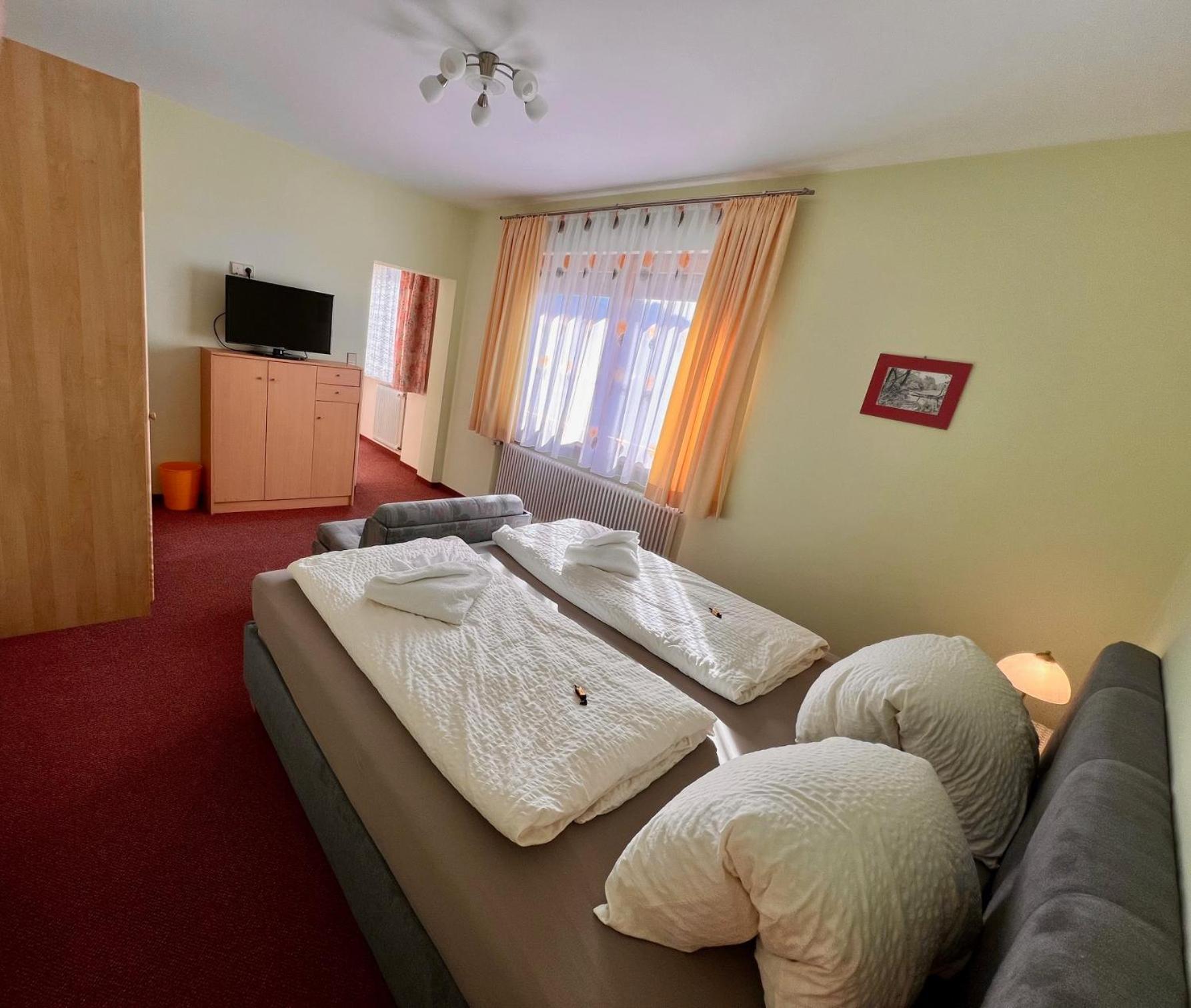 Gaestehaus Wallner Presseggen Luaran gambar